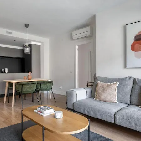 Apartment Antiga Esquerra De Leixample 2br Nr Hospital Bcn-101